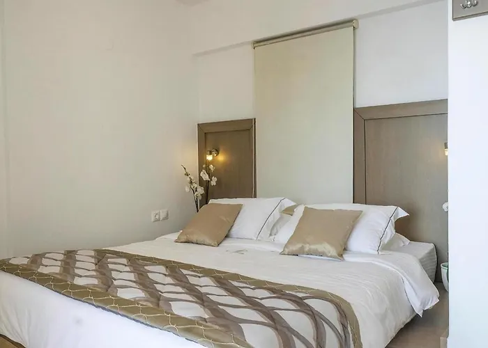 In Elia With A Shared Pool *